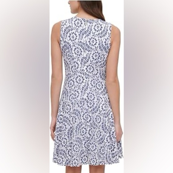 Tommy Hilfiger Women's Sleeveless Fit and Flare Dress scuba crepe bicolor block - Picture 2 of 9